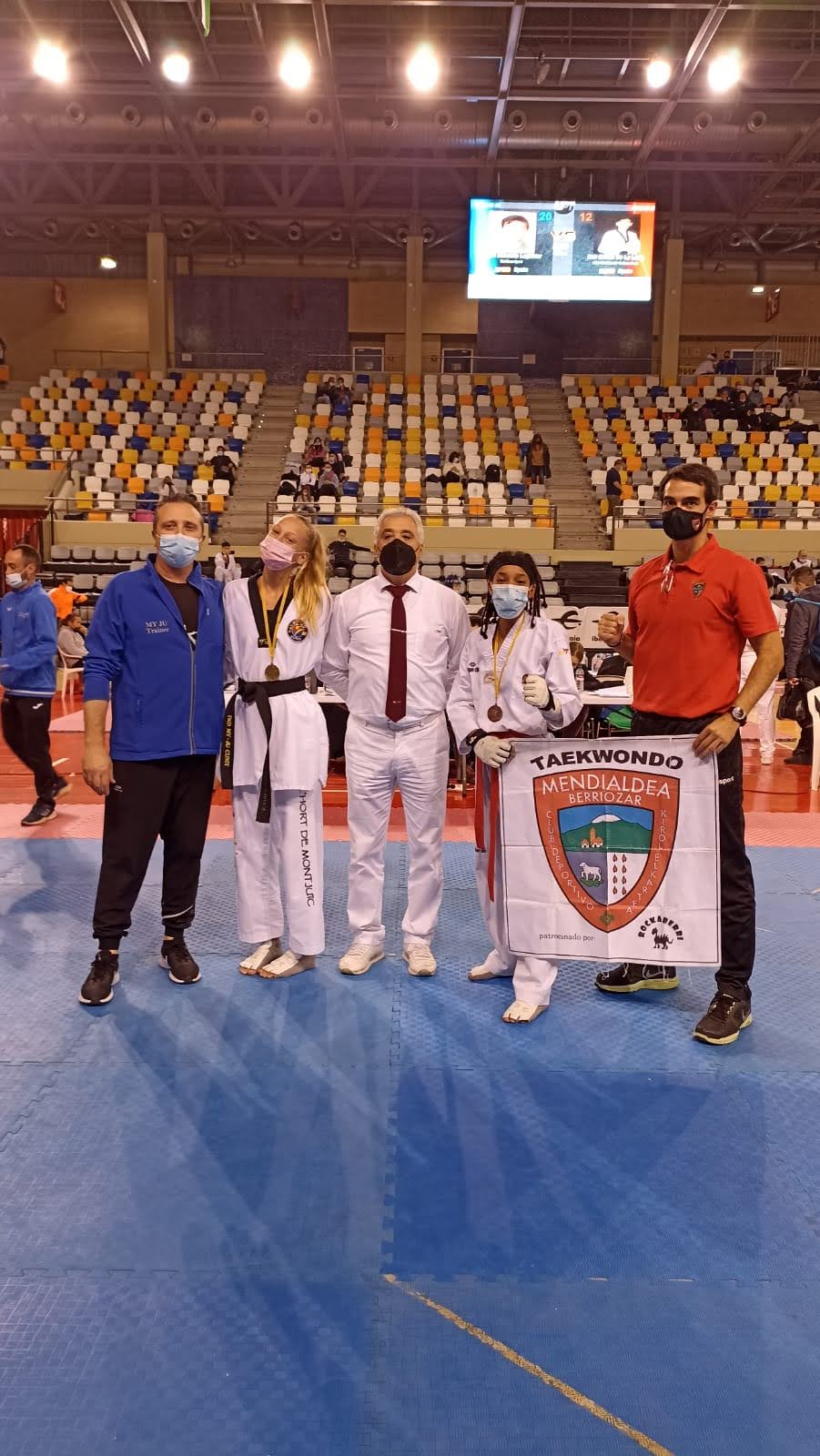 Los clubes navarros no paran .....